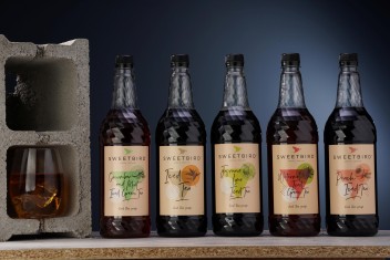 Πώς να φτιάξετε ένα Sweetbird Iced Tea!